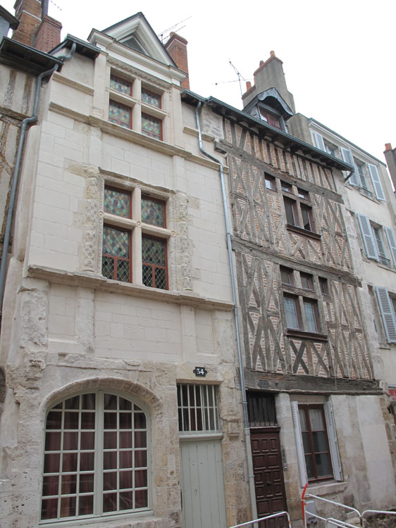 Façades sur rue ; pan de bois