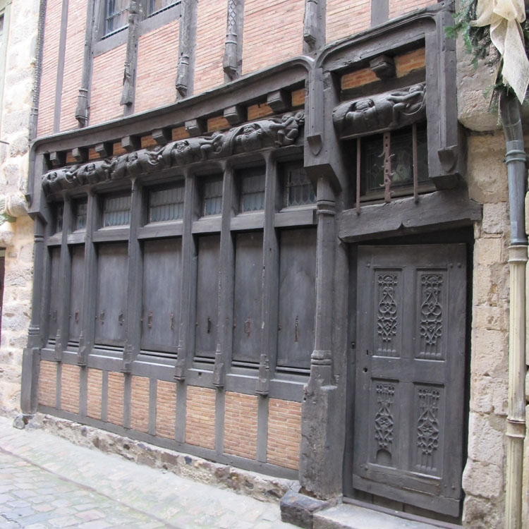 Façade sur rue, maison de gauche : rez-de-chaussée