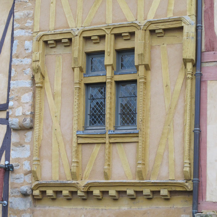 Façade sur rue : 1er étage