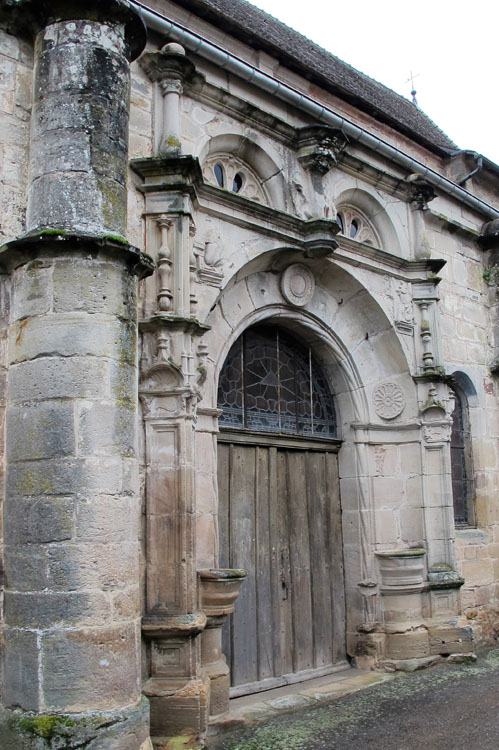 Façade sud : porte d'entrée