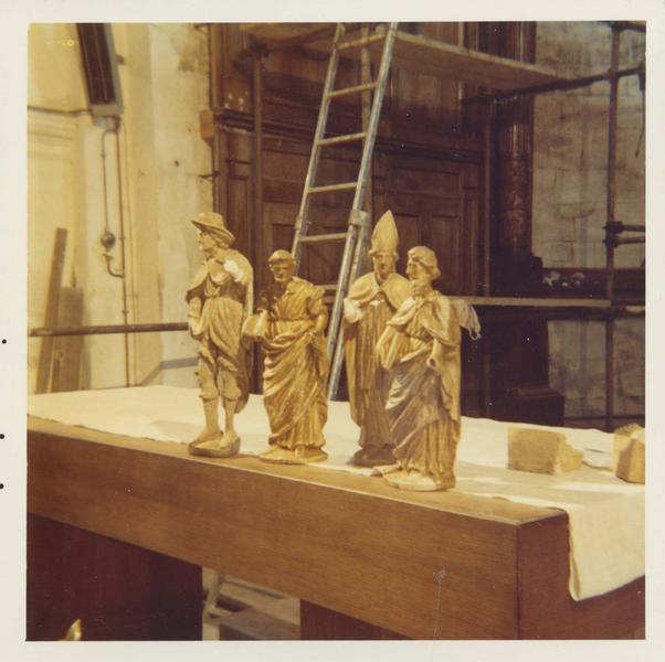 Retable du maître-autel (retable architecturé à ailes)