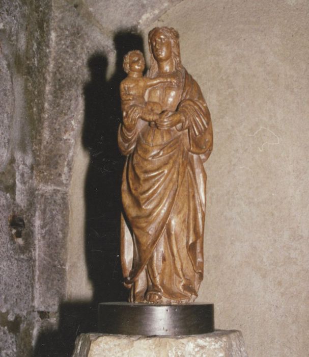 Statue : Vierge à l'Enfant dite Notre-Dame de la Pitié