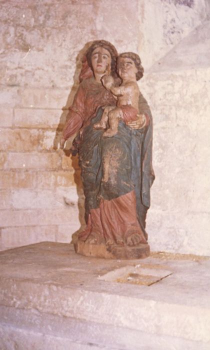 statue : Vierge à l'Enfant