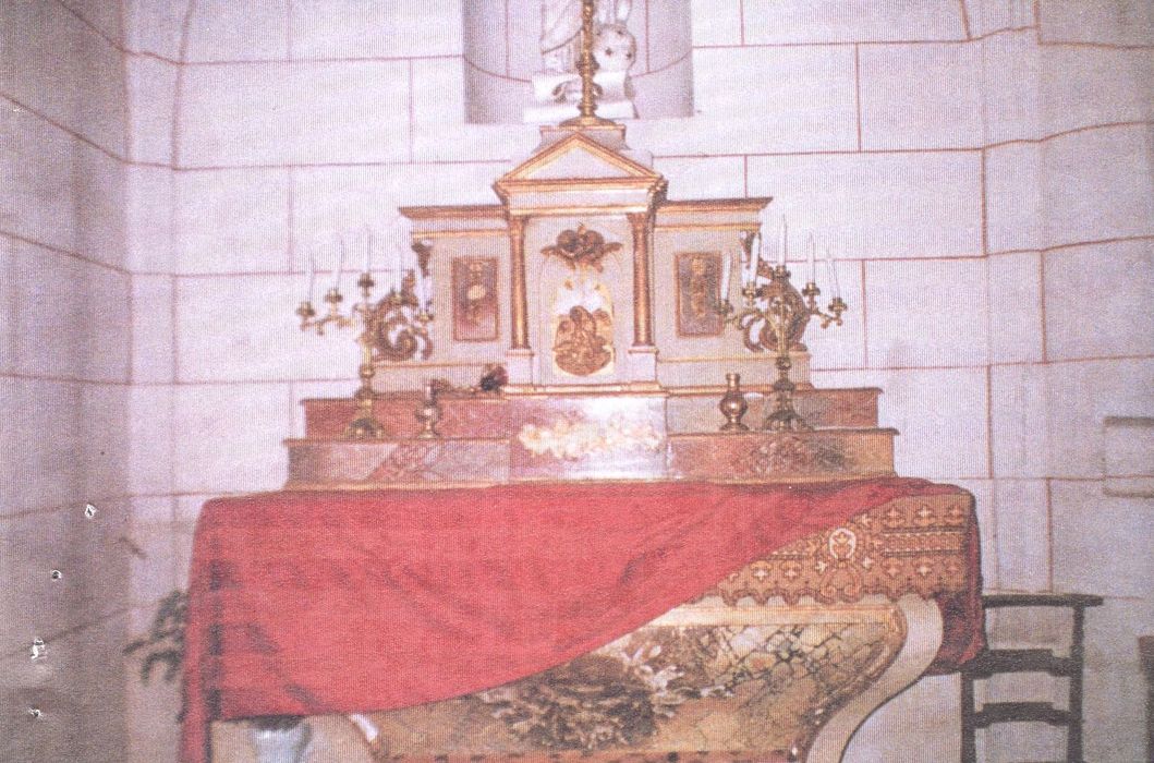 autel tombeau, gradins, tabernacle à ailes (photocopie numérisée) 