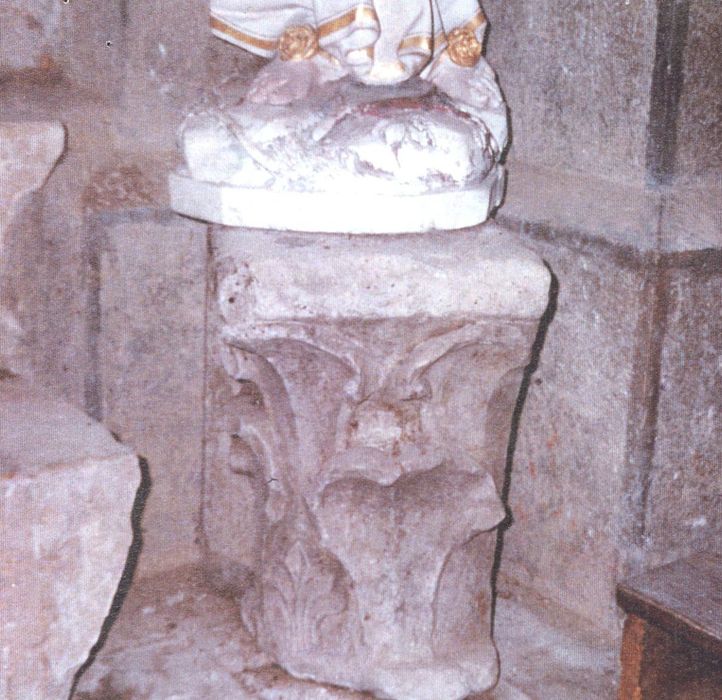 chapiteau sculpté (photocopie numérisée)