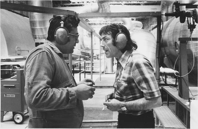 Techniciens en charge du contrôle vapeur