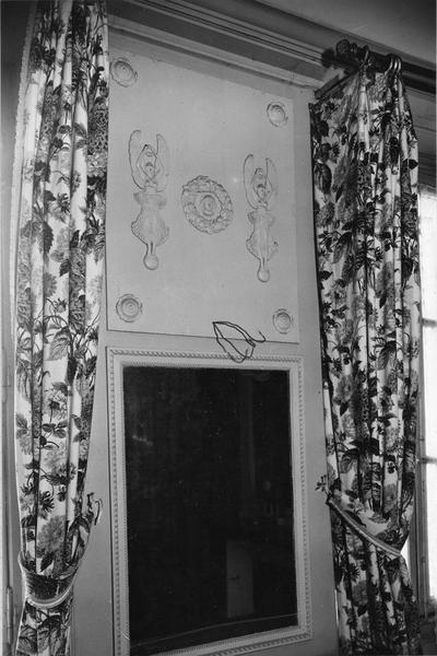 trumeau chambre 1er étage sur cour - © Ministère de la Culture (France), Médiathèque du patrimoine et de la photographie (objets mobiliers), tous droits réservés