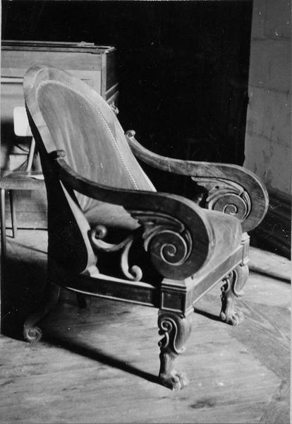 fauteuil - © Ministère de la Culture (France), Médiathèque du patrimoine et de la photographie (objets mobiliers), tous droits réservés