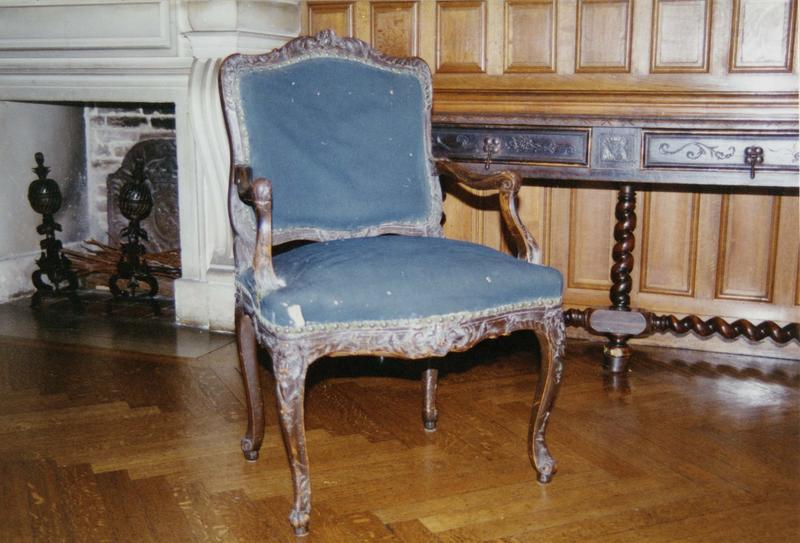 fauteuil - © Ministère de la Culture (France), Médiathèque du patrimoine et de la photographie (objets mobiliers), tous droits réservés