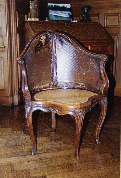 fauteuil - © Ministère de la Culture (France), Médiathèque du patrimoine et de la photographie (objets mobiliers), tous droits réservés