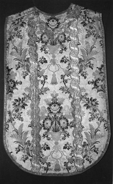 chasuble - © Ministère de la Culture (France), Médiathèque du patrimoine et de la photographie (objets mobiliers), tous droits réservés