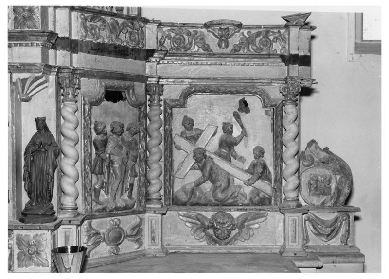 retable, tabernacle, bas-reliefs : Christ aux outrages et portement de la Croix