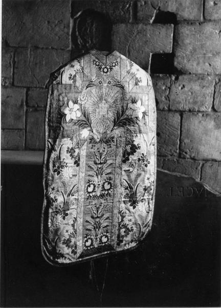 chasuble - © Ministère de la Culture (France), Médiathèque du patrimoine et de la photographie (objets mobiliers), tous droits réservés