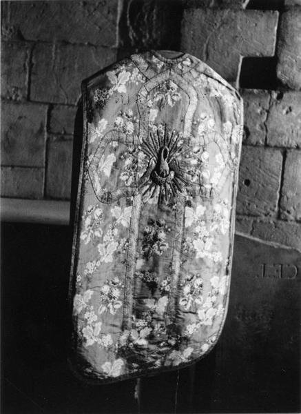 chasuble - © Ministère de la Culture (France), Médiathèque du patrimoine et de la photographie (objets mobiliers), tous droits réservés