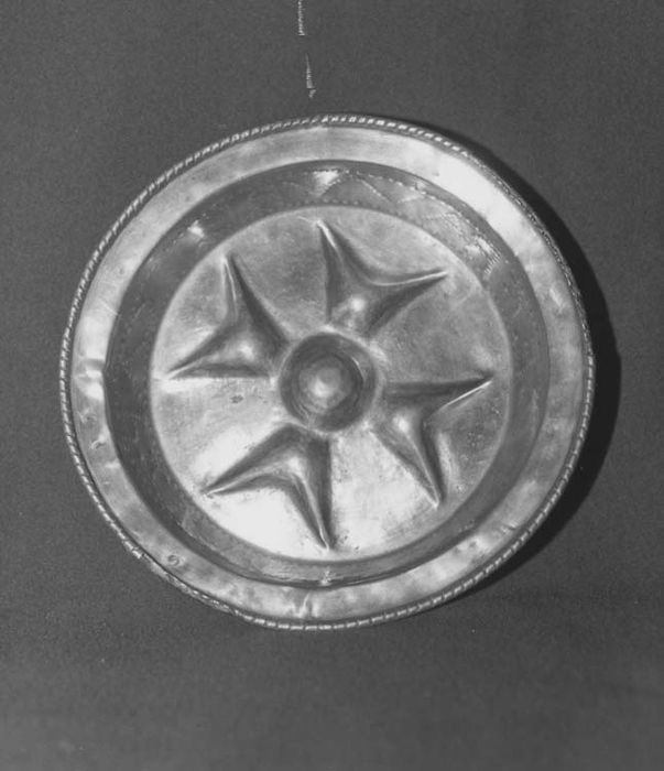 plat de quête - © Ministère de la Culture (France), Médiathèque du patrimoine et de la photographie, diffusion GrandPalaisRmn Photo