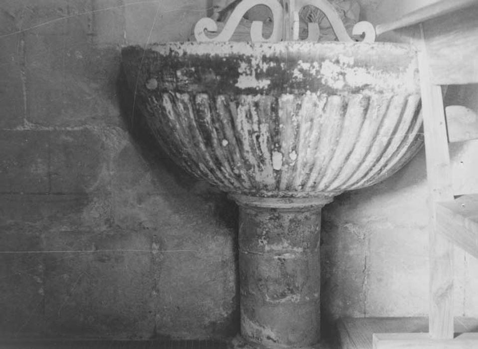 fonts baptismaux