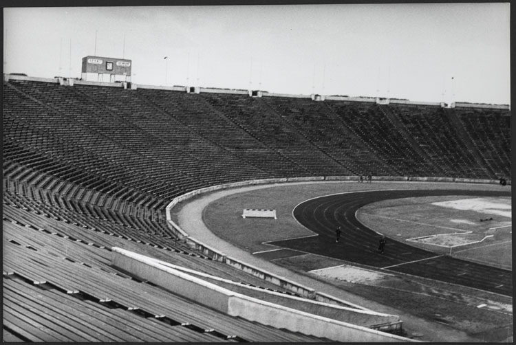 Virage gauche du stade