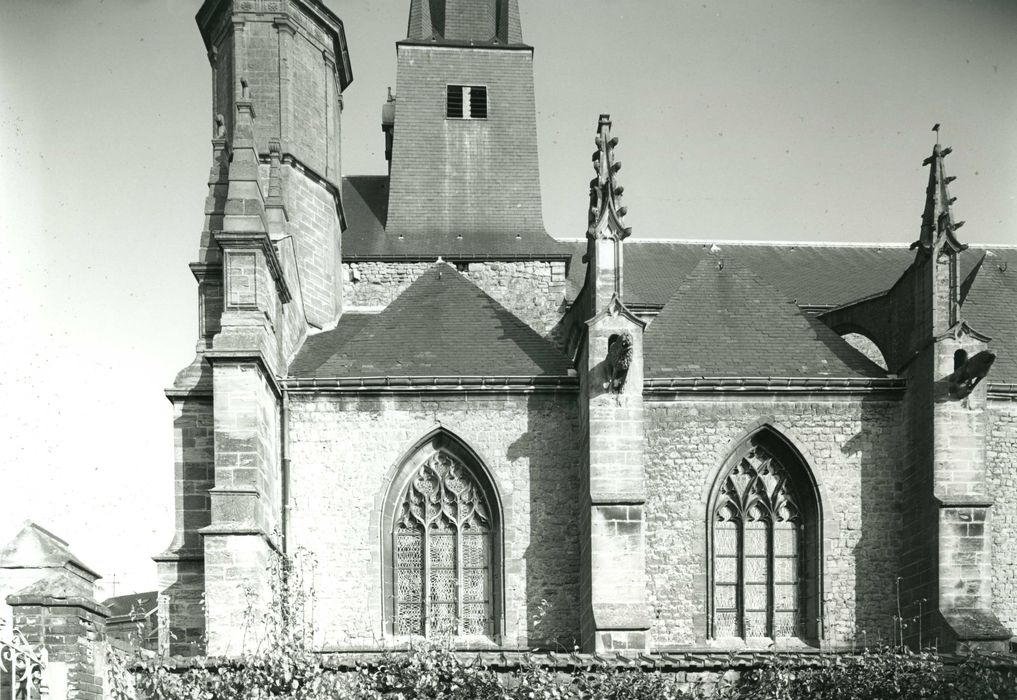 façade latérale sud, vue partielle