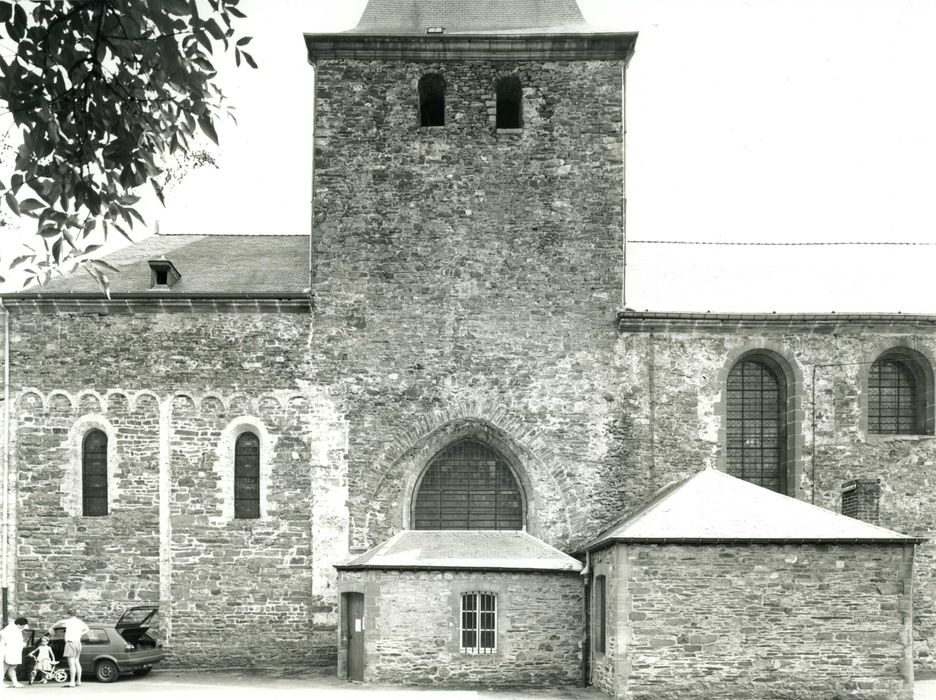 façade latérale nord, vue partielle