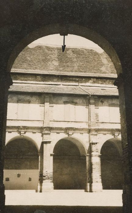 vue partielle du cloître