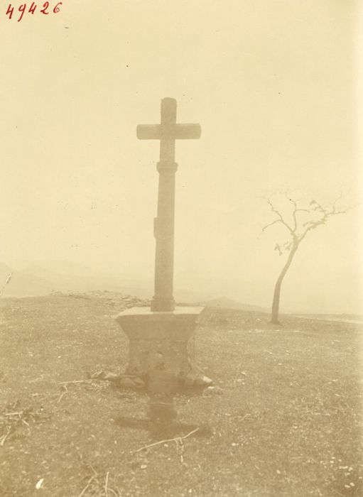 vue générale de la croix