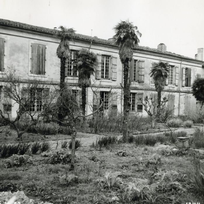 façade sur jardin