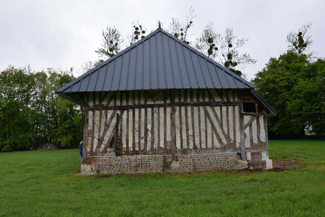 ancienne charretterie, façade est