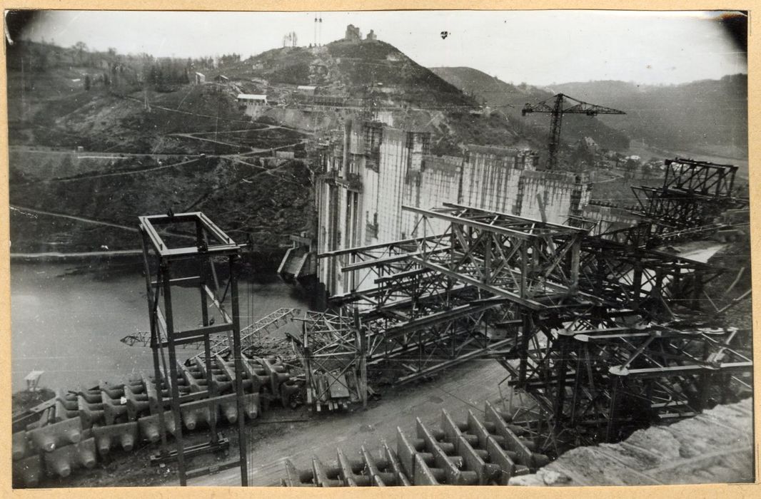 barrage, mise en eau au mois de mars