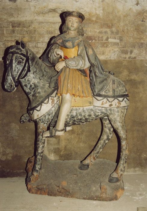 groupe sculpté : Saint Martin partageant son manteau