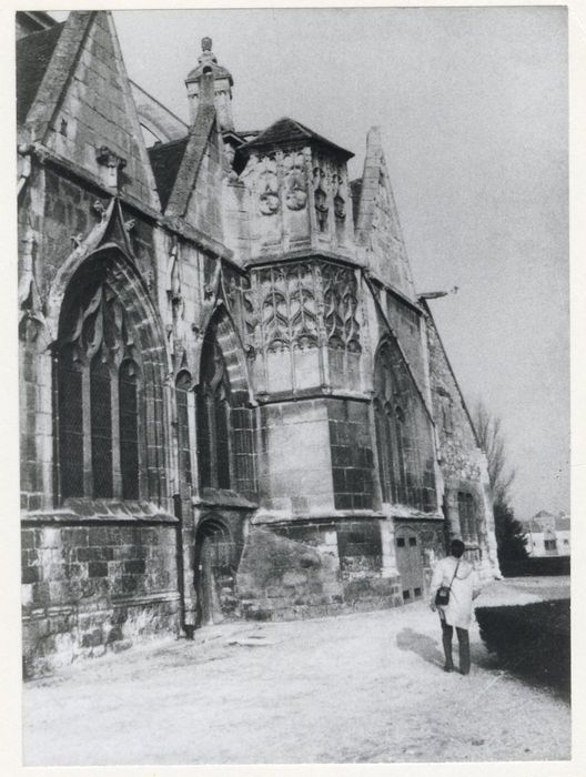 façade latérale sud, vue partielle