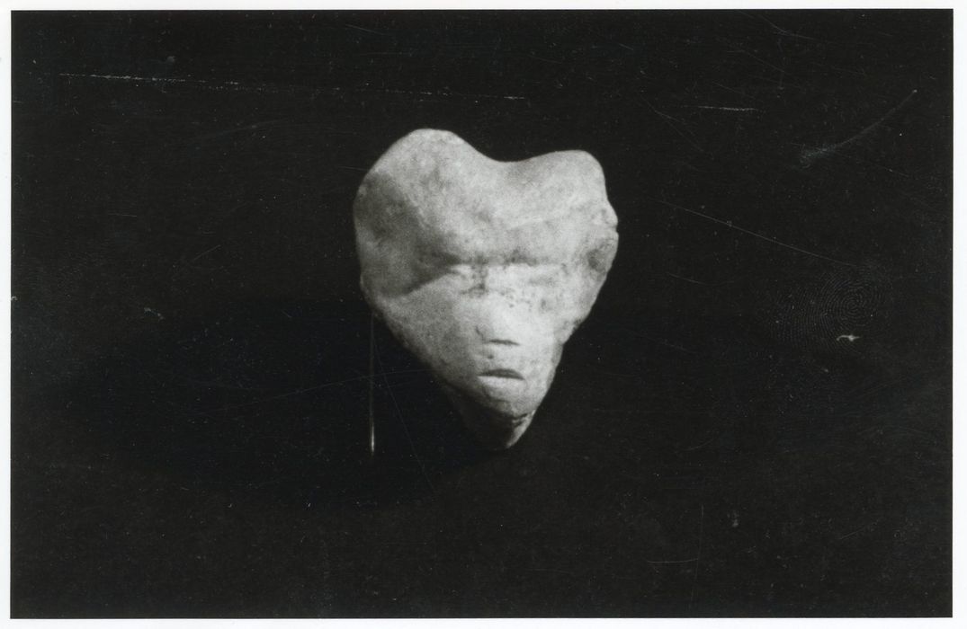 figurine (fragment)