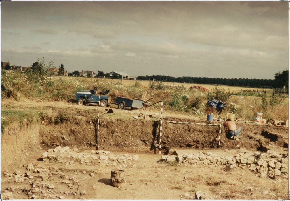 vue générale vers le nord de la bordure sud de la « scène »