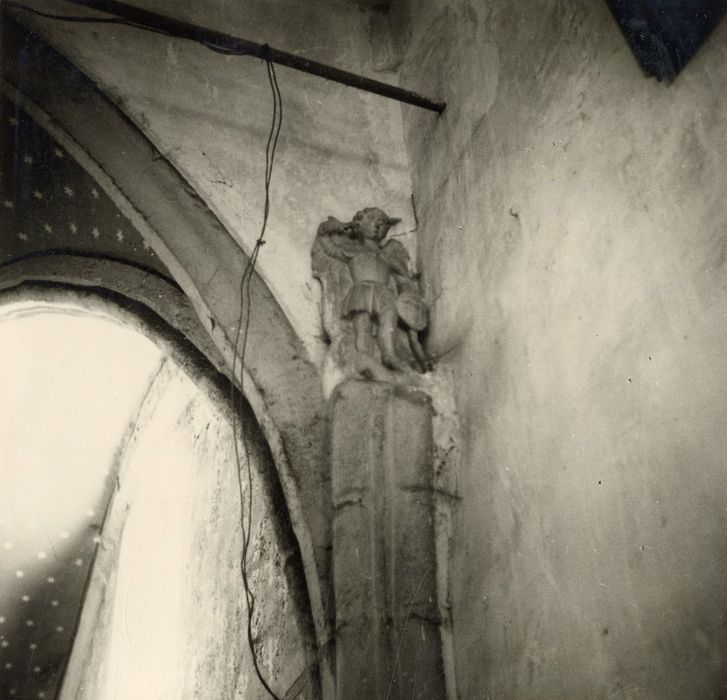 statue : Saint Michel