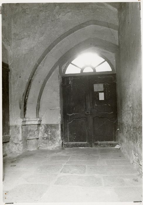 arcade de la nef côté extérieur
