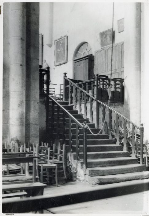 escalier d’accès au choeur des religieuses