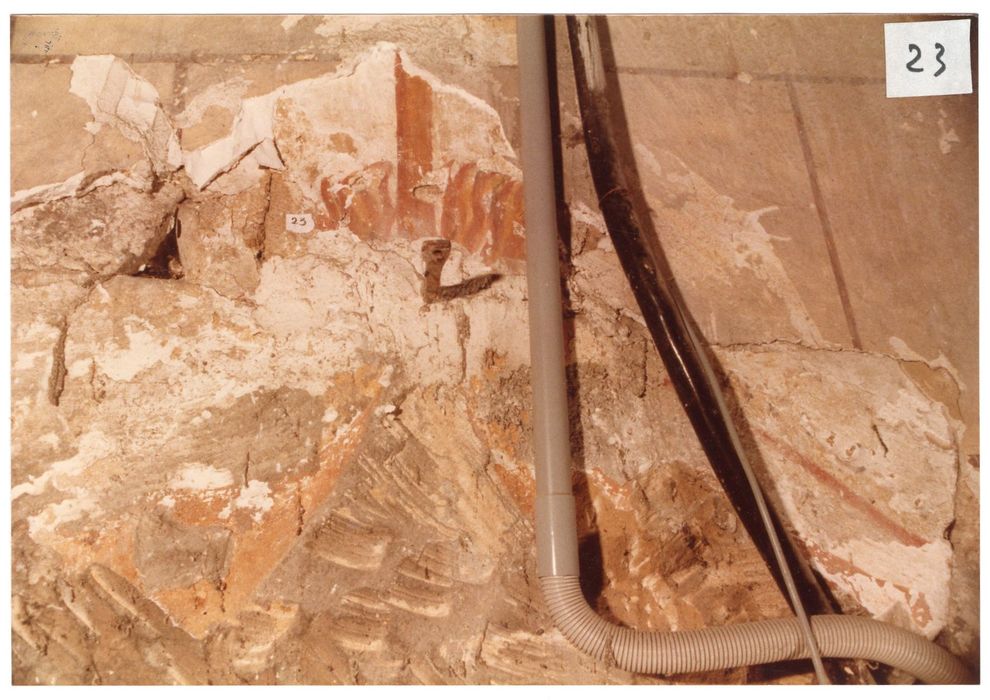 peinture monumentale, détail au-dessus de la porte de la sacristie (fragment)