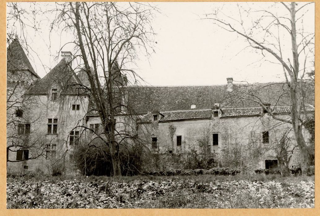 aile est, façade est