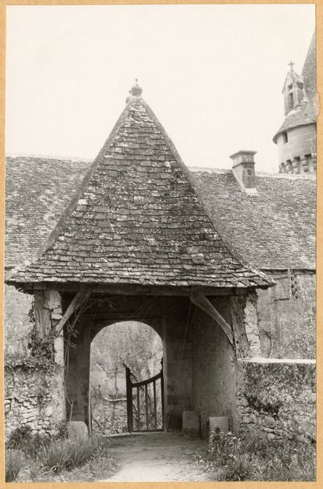 porche d’accès au jardin, élévation ouest