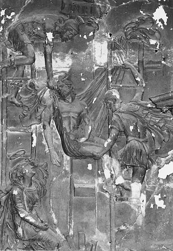 Bas-relief : 'La descente de croix', bois sculpté, doré