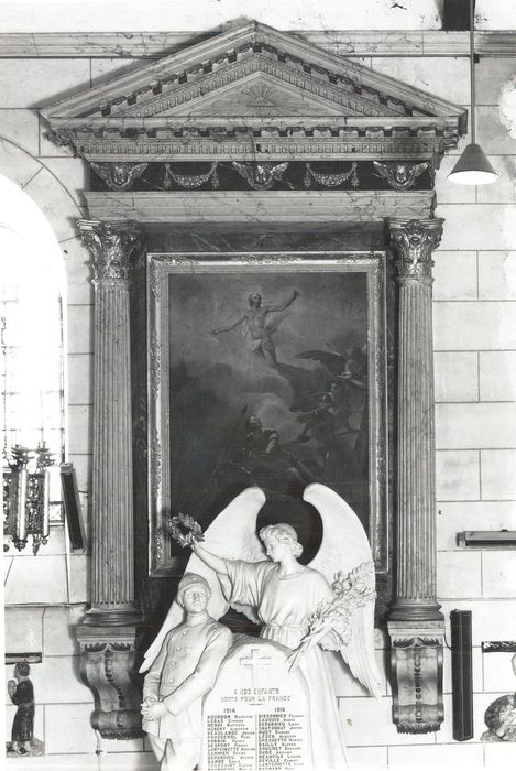 Retable avec sa toile. Tableau : La Résurrection du Christ