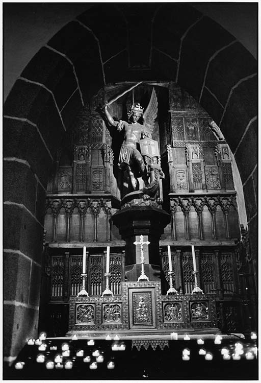 Saint Michel dans l'église paroissiale Saint-Pierre, Le Mont-Saint-Michel (Manche), 1997