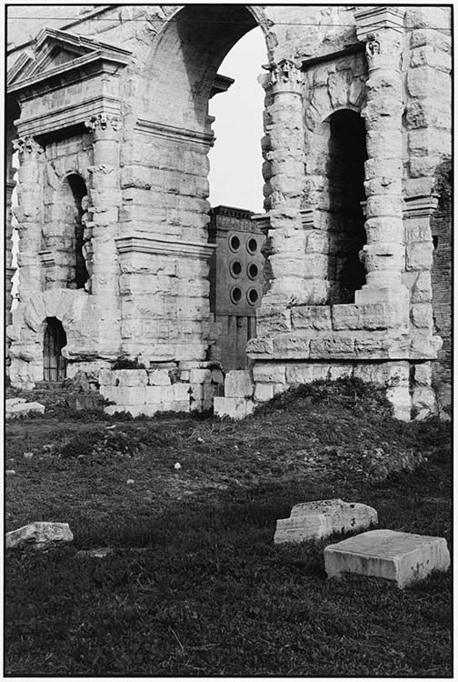 Porta Maggiore et tombeau d'Eurysacès, Rome (Italie), 2002