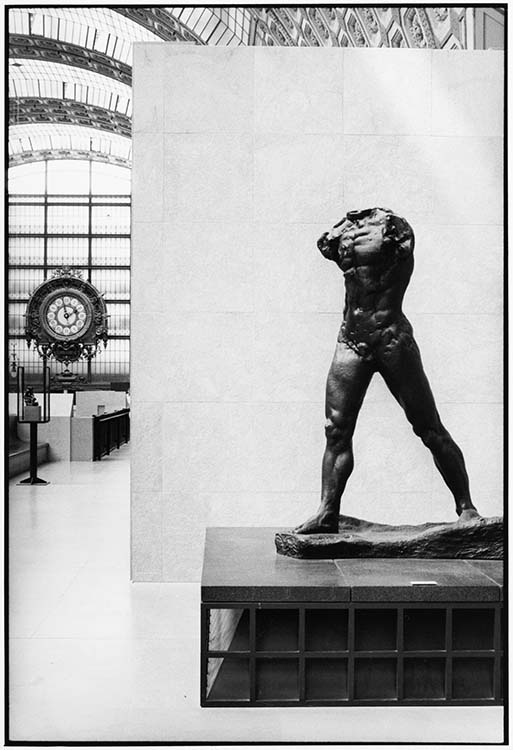 Musée d'Orsay, 'L'Homme qui marche' de Rodin, Paris, 1988