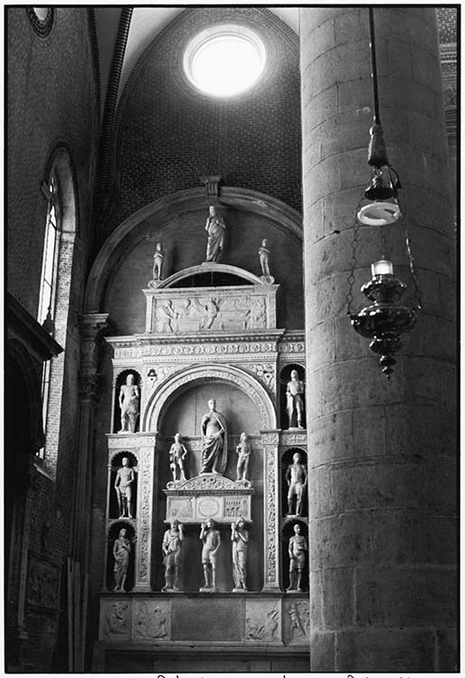 Castello : monumento del doge P. Mocenigo, Venise (Italie), 1994 ; [Monument au doge Pietro Mocenigo]