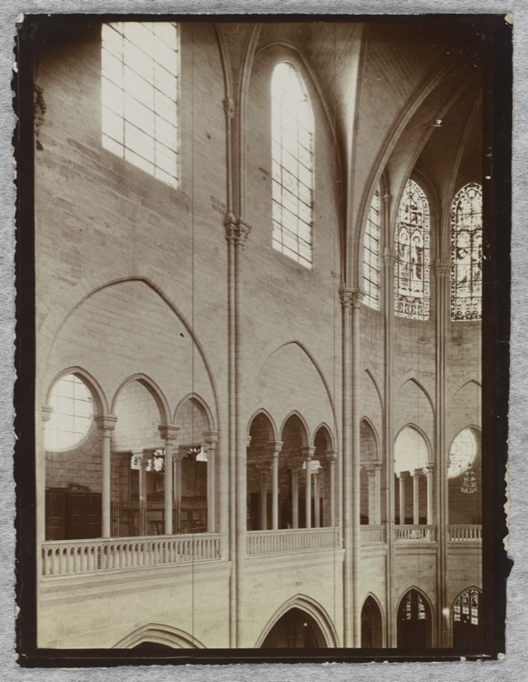 Choeur : tribunes