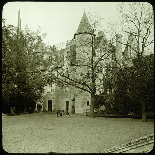 Château-Vieux : Façade nord sur cour