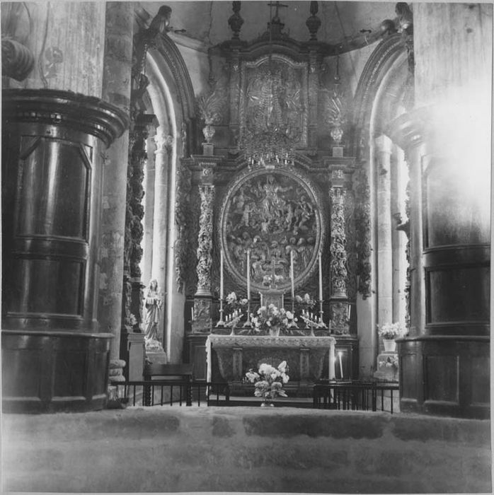 retable architecturé de la chapelle de la Vierge, 2 demi-reliefs : l'Assomption, le Couronnement de la Vierge, et 2 statues : saint Joseph, sainte Anne - © Ministère de la Culture (France), Médiathèque du patrimoine et de la photographie, diffusion RMN-GP