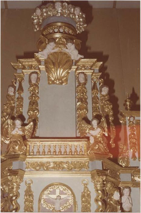 ensemble du maître-autel (autel, 2 gradins, tabernacle, exposition), après restauration