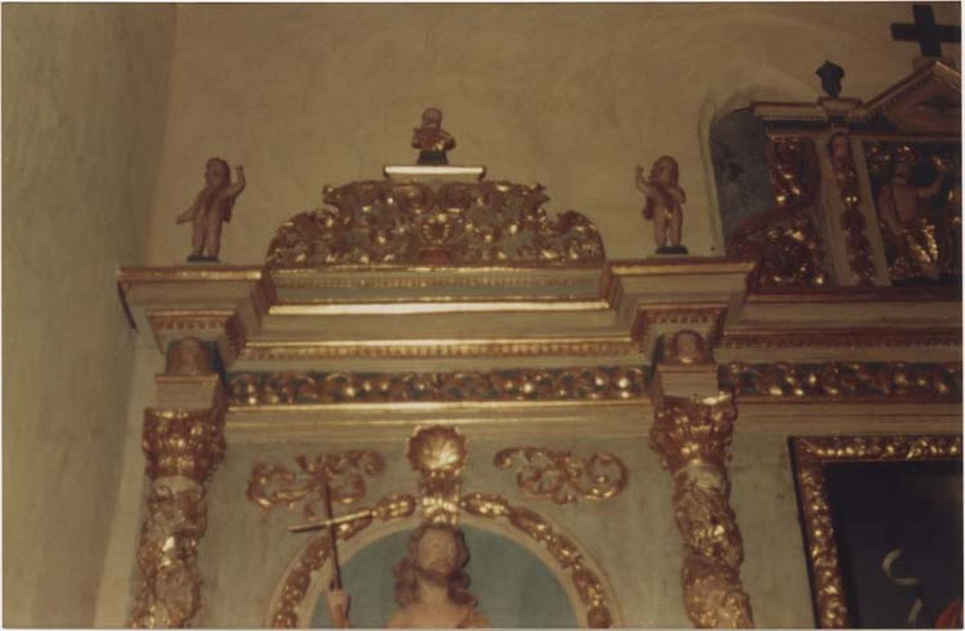 ensemble du maître-autel (autel, gradin, tabernacle, retable, 2 statues, tableau)