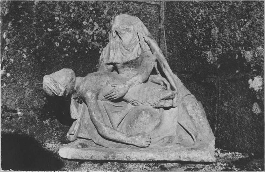 groupe sculpté : Vierge de Pitié